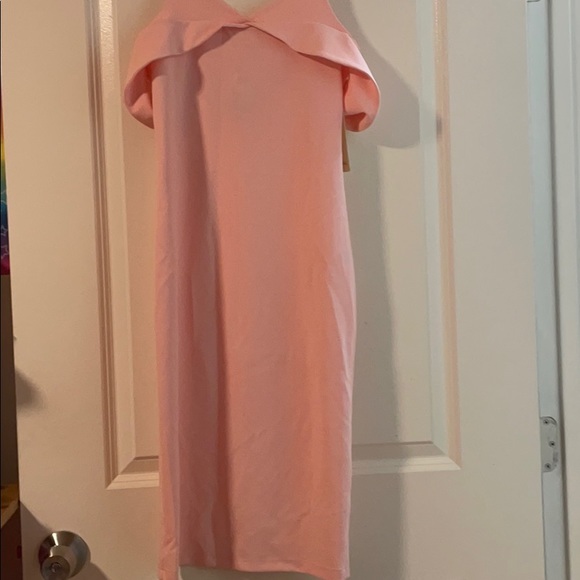 Dresses & Skirts - New with tags pink dress